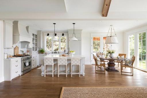 sd+custom+homes+builder+lake+house+minnesota20.jpg