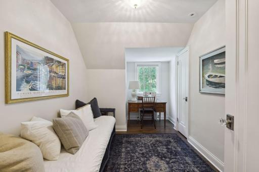5224 Blake Road S, Edina, MN 55436