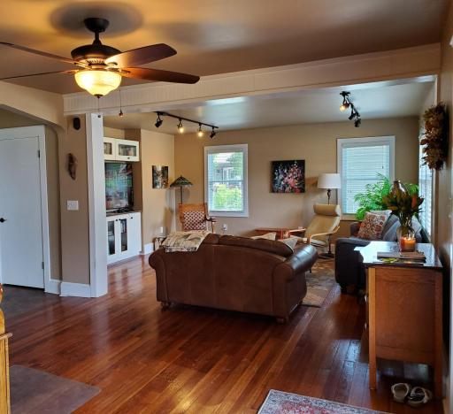 Photo for 916 Hoffman Street W, Cannon Falls, MN 55009 - Listing #6390850 916 Hoffman Street W, Cannon Falls, MN 55009