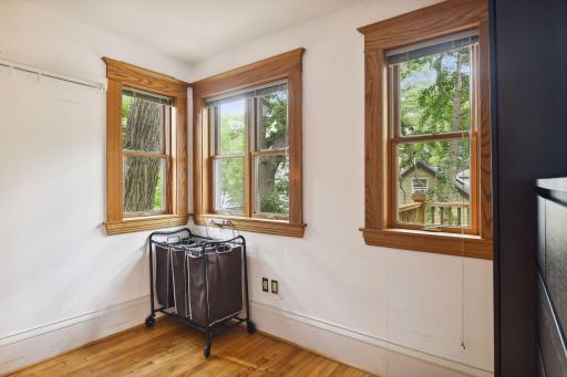 215 Cecil Street SE, Minneapolis, MN 55414