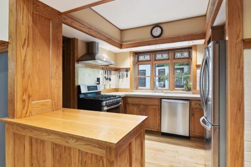 215 Cecil Street SE, Minneapolis, MN 55414