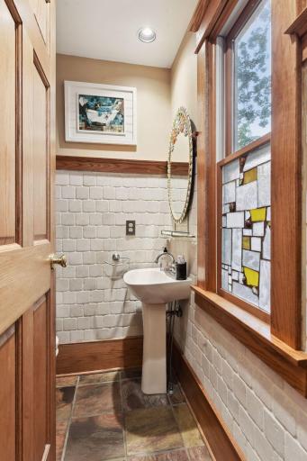 215 Cecil Street SE, Minneapolis, MN 55414