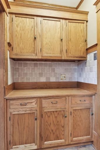215 Cecil Street SE, Minneapolis, MN 55414
