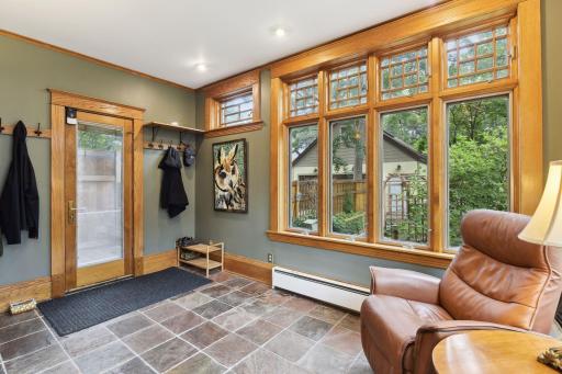215 Cecil Street SE, Minneapolis, MN 55414