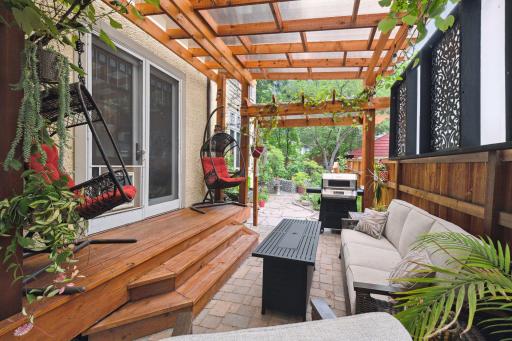 215 Cecil Street SE, Minneapolis, MN 55414