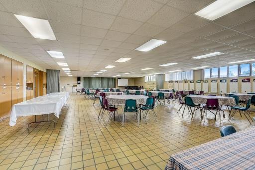 717 Highway 7, Hopkins, MN 55305