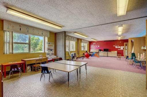 717 Highway 7, Hopkins, MN 55305