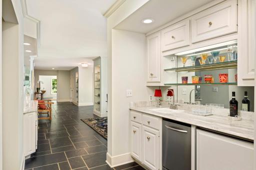 Built-n Wet bar is great for entertaining