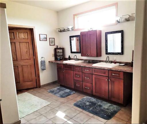 36787 County Road 13, Warroad, MN 56763