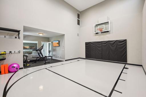 185 Hamilton Hills, Orono, MN 55359