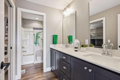 185 Hamilton Hills, Orono, MN 55359