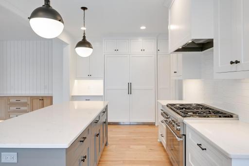 10040 Azure Skies, Eden Prairie, MN 55347