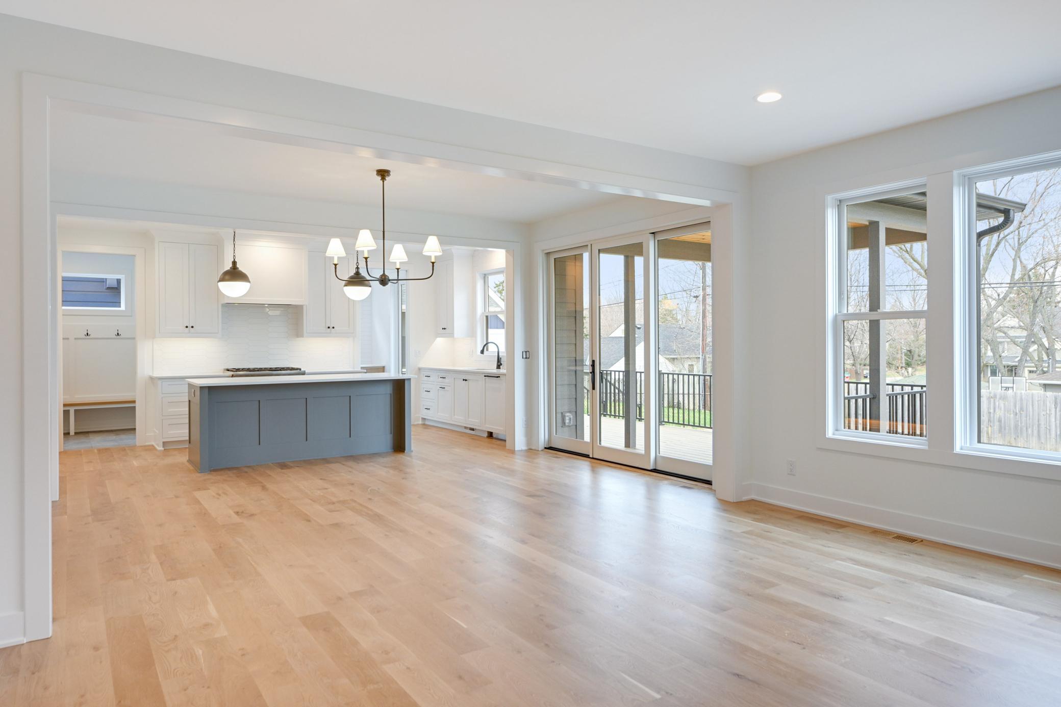 Dining room leads out to screened in porch - photo from pervious build