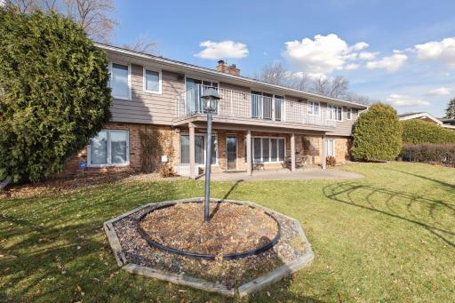 1860 Major Drive N, Golden Valley, MN 55422