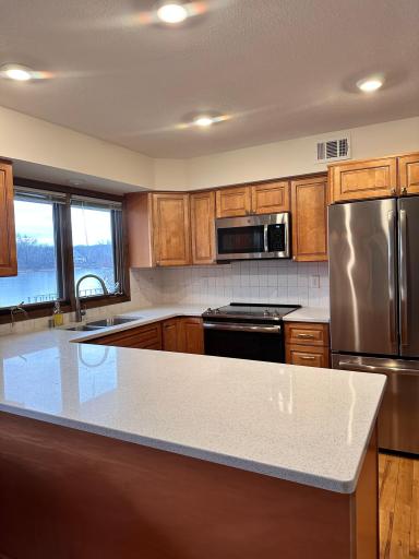 1860 Major Drive N, Golden Valley, MN 55422