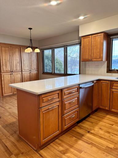 1860 Major Drive N, Golden Valley, MN 55422