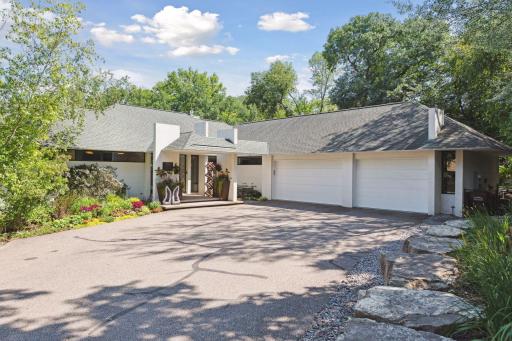 2226 Oakland Road, Minnetonka, MN 55305