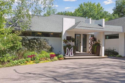 2226 Oakland Road, Minnetonka, MN 55305