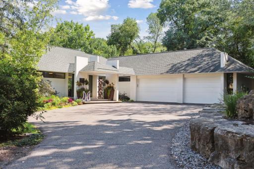 2226 Oakland Road, Minnetonka, MN 55305