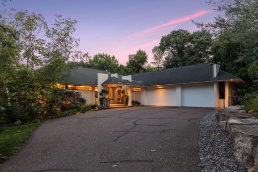 2226 Oakland Road, Minnetonka, MN 55305