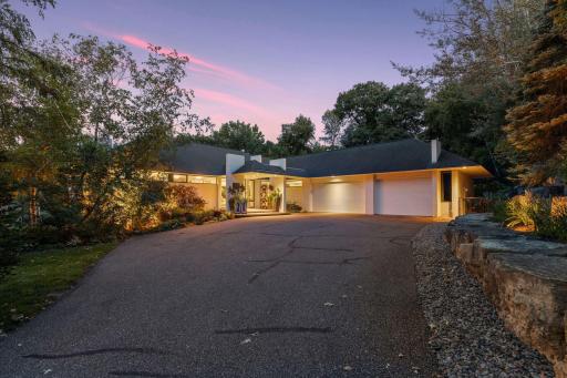 2226 Oakland Road, Minnetonka, MN 55305