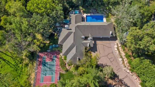 2226 Oakland Road, Minnetonka, MN 55305