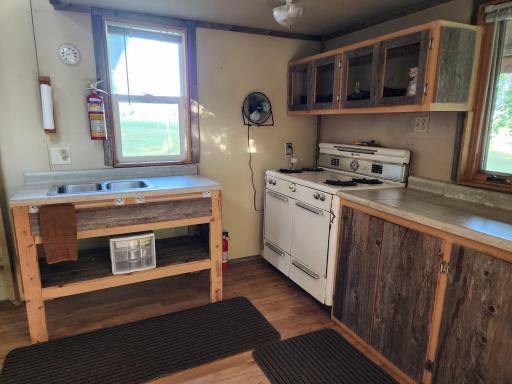 000 Beaver Claw Road, Brook Park, MN 55007