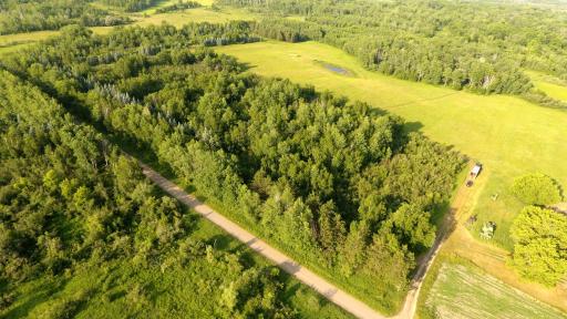 000 Beaver Claw Road, Brook Park, MN 55007