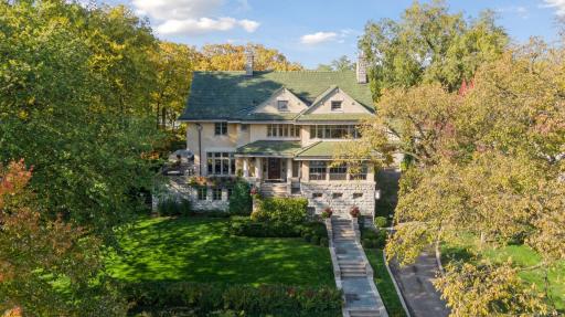 2706 W Lake Of The Isles Parkway, Minneapolis, MN 55416