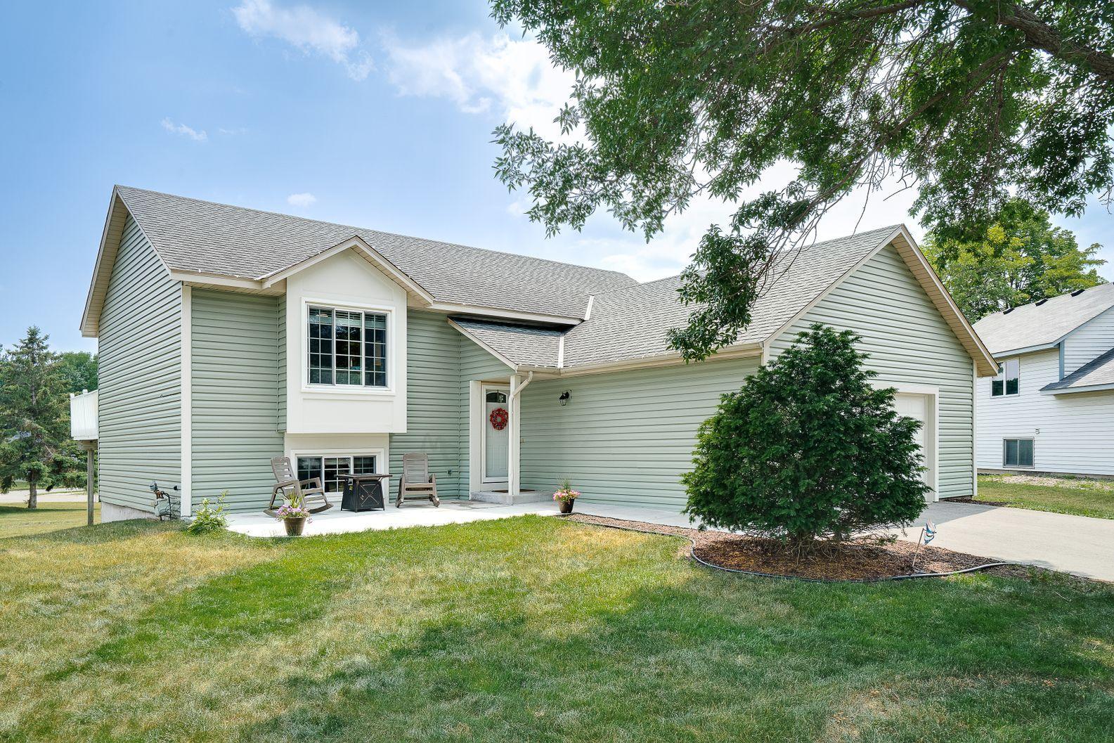 Photo for 9107 Sierra Court, Woodbury, MN 55125 - Listing #6392502 9107 Sierra Court, Woodbury, MN 55125