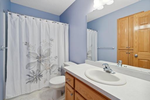 Upper Level Full Bath