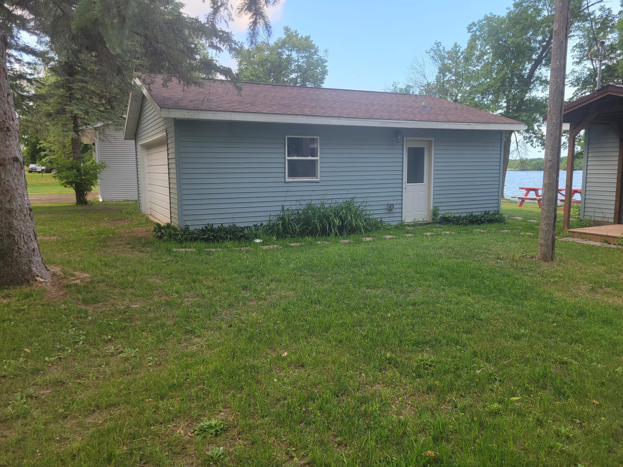 Garage & Bonus Room