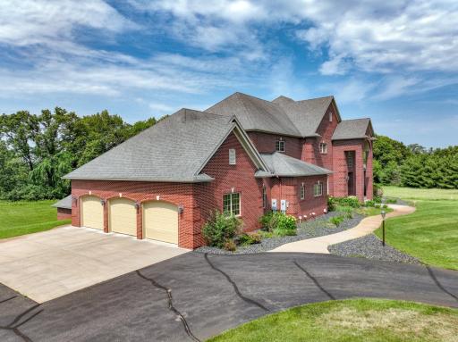 S7550 Tamara Drive, Eau Claire, WI 54701