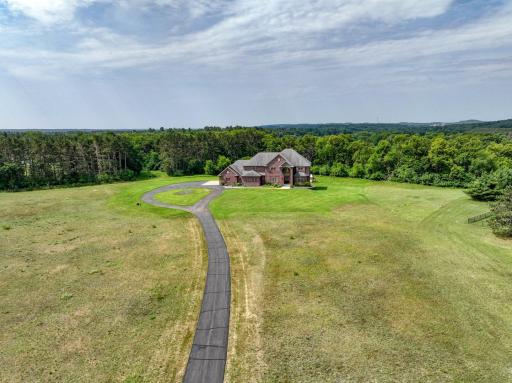 S7550 Tamara Drive, Eau Claire, WI 54701