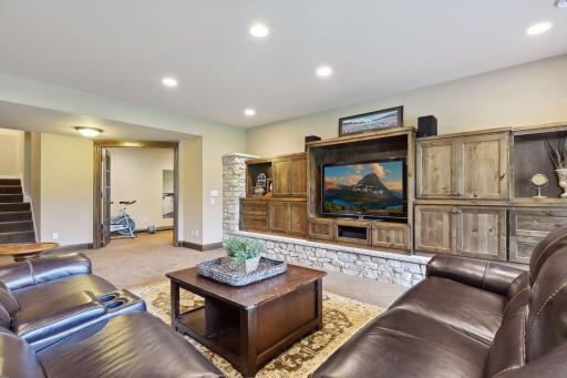 5105 Suburban Drive, Excelsior, MN 55331