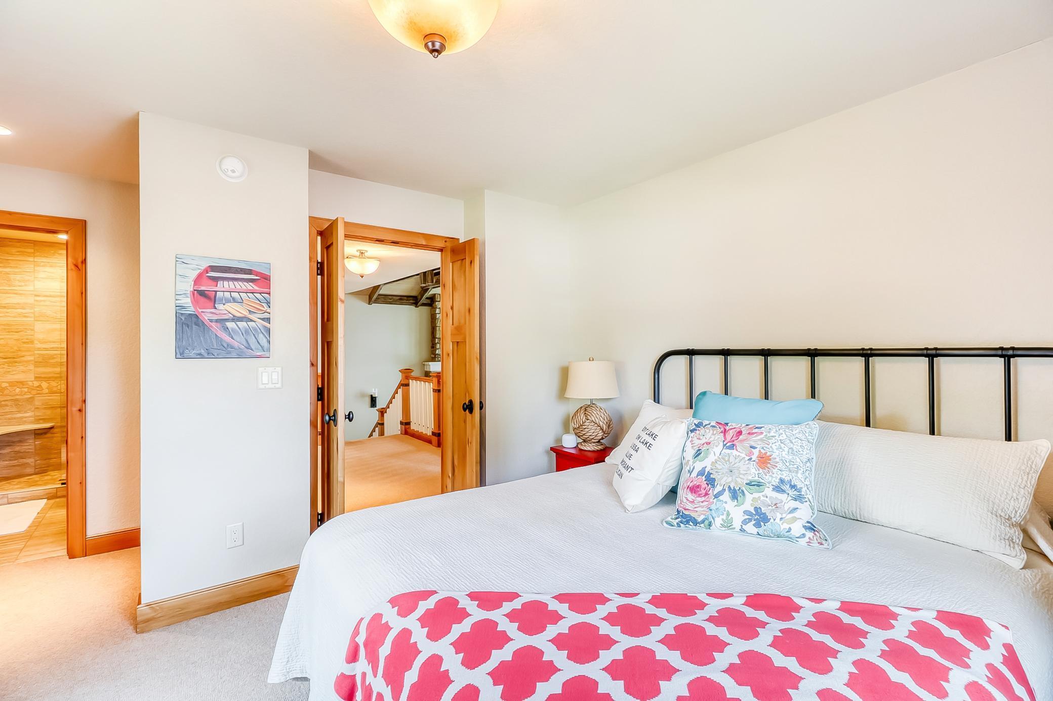 Upstairs Bonusroom1_2.jpg