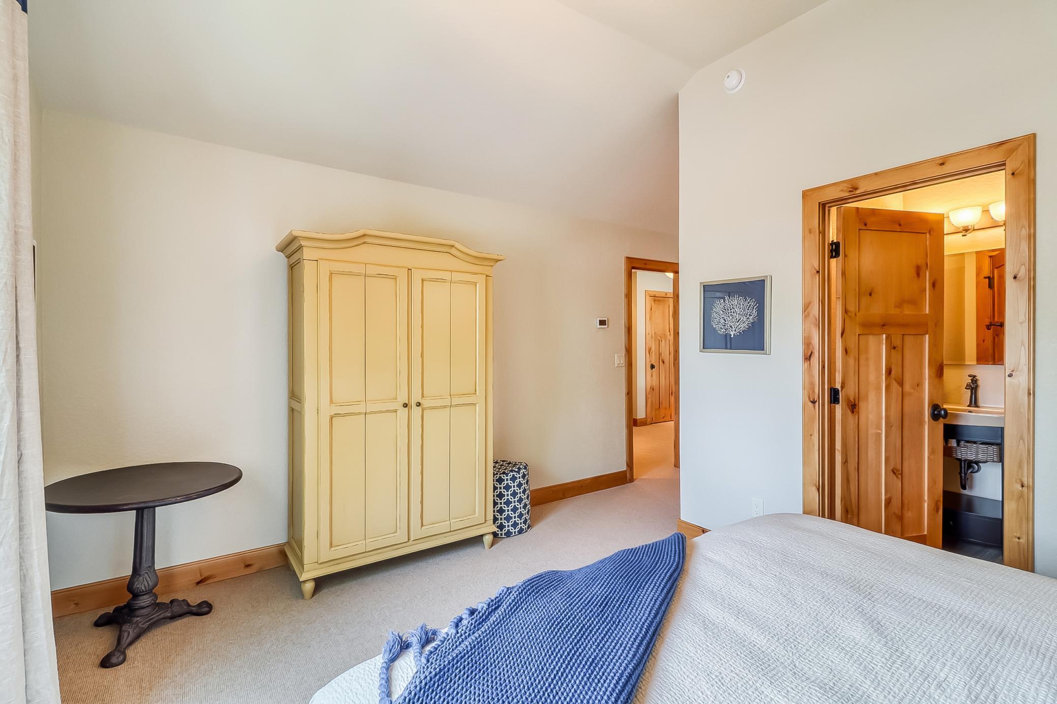 Upstairs Bonusroom3_2.jpg