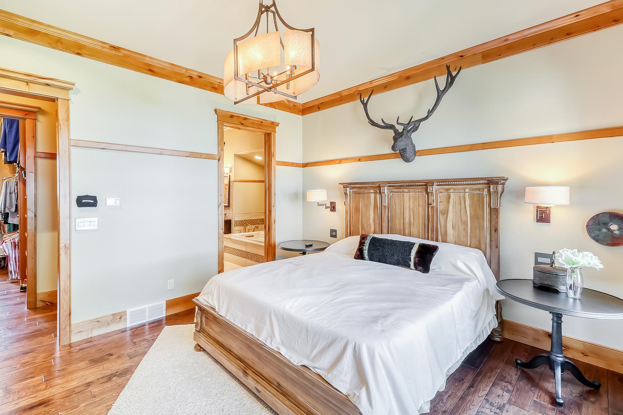 Primary Bedroom1_1.jpg