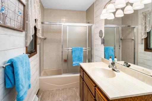 11491 Gull Lake Drive SW, Brainerd, MN 56401