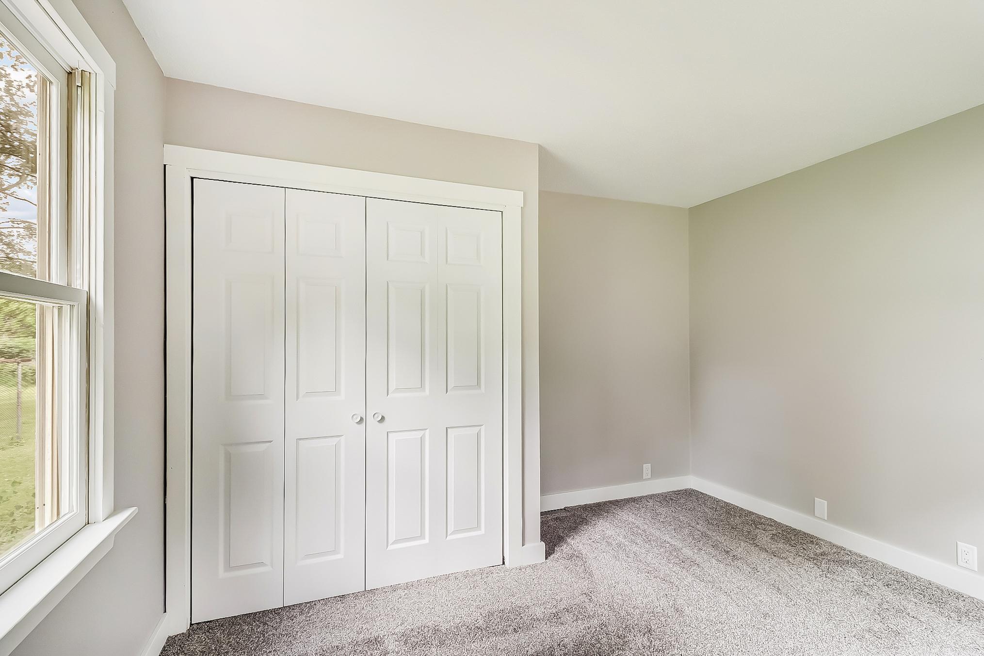 Bedroom2_2.jpg