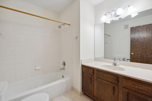 9700 Portland Avenue S, 228, Bloomington, MN 55420