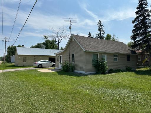 502 1st Avenue SW, Baudette, MN 56623