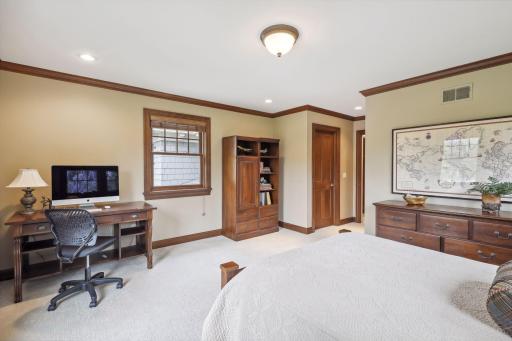 6 Spring Marsh Lane, North Oaks, MN 55127