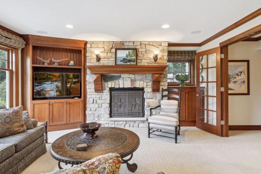 6 Spring Marsh Lane, North Oaks, MN 55127