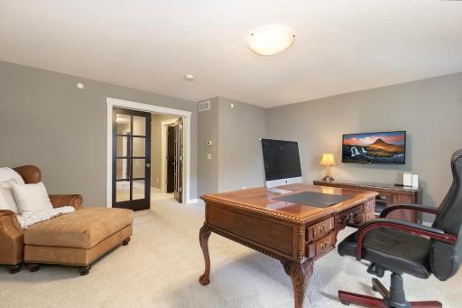 11309 Ridgemount Avenue W, Minnetonka, MN 55305
