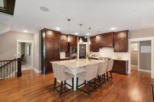 11309 Ridgemount Avenue W, Minnetonka, MN 55305