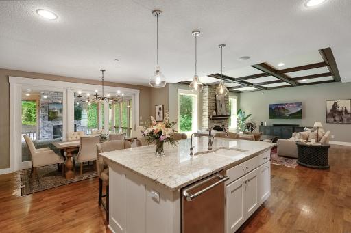 11309 Ridgemount Avenue W, Minnetonka, MN 55305