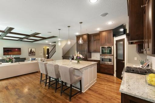 11309 Ridgemount Avenue W, Minnetonka, MN 55305