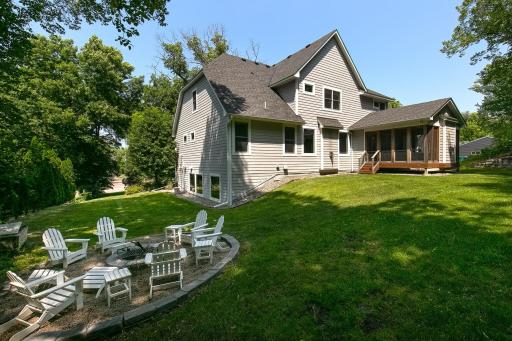 11309 Ridgemount Avenue W, Minnetonka, MN 55305