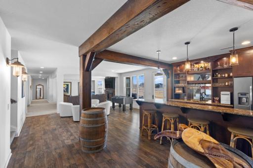 Spacious custom bar for serving your guests!